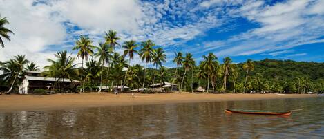 En la playa y snorkel
