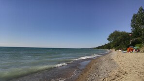 Beach nearby, white sand, fishing - Port Albert Inn (Ashfield-Colborne-Wawanosh)