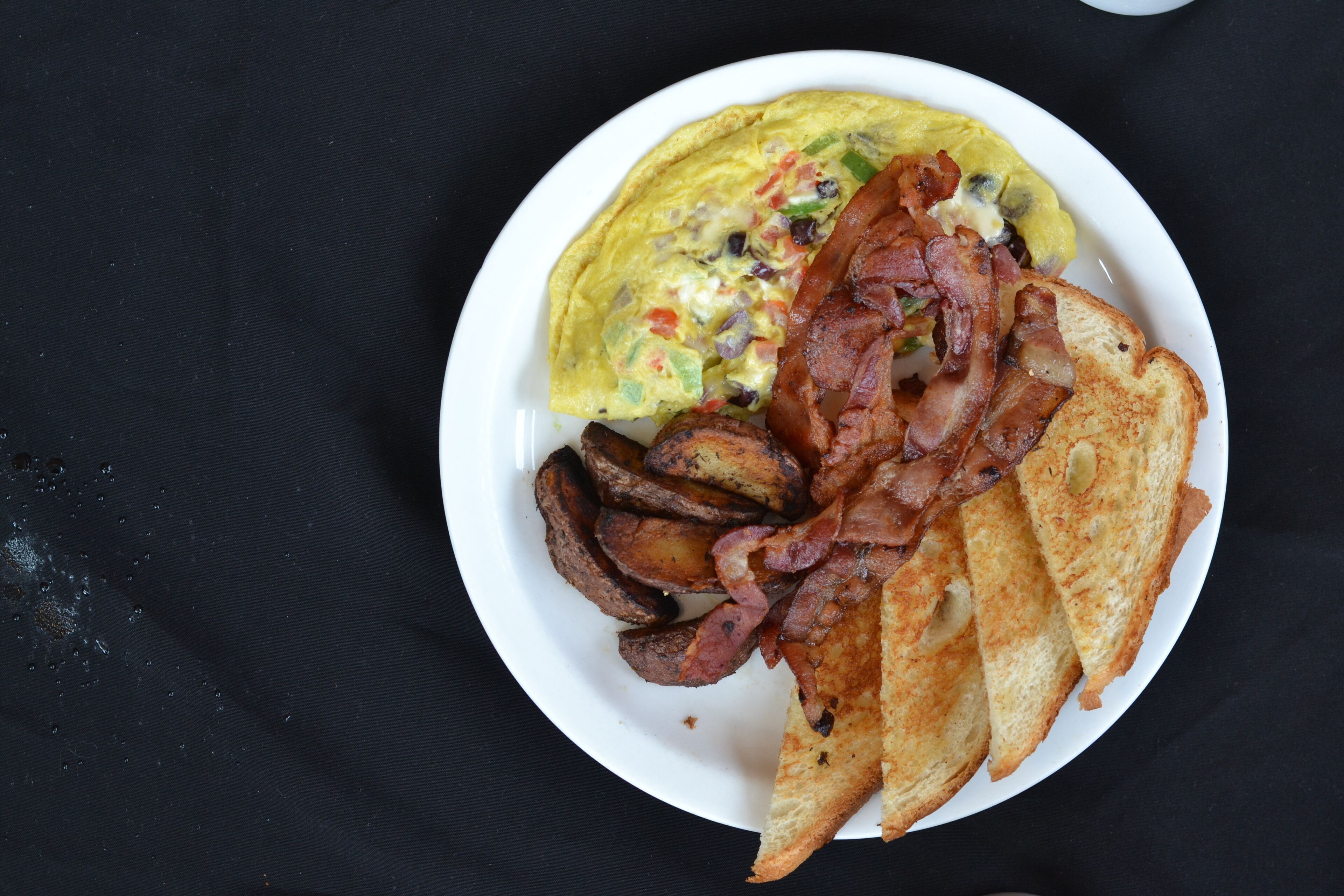 Free daily local cuisine breakfast 