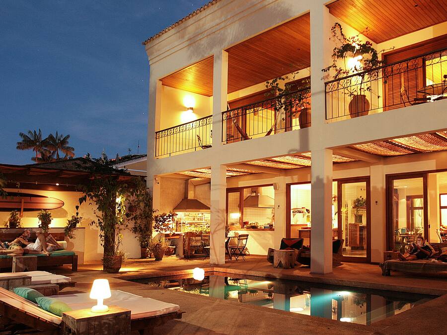 Façade de l’hébergement - soirée/nuit