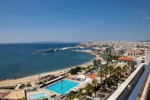 إطلالة من الشرفة