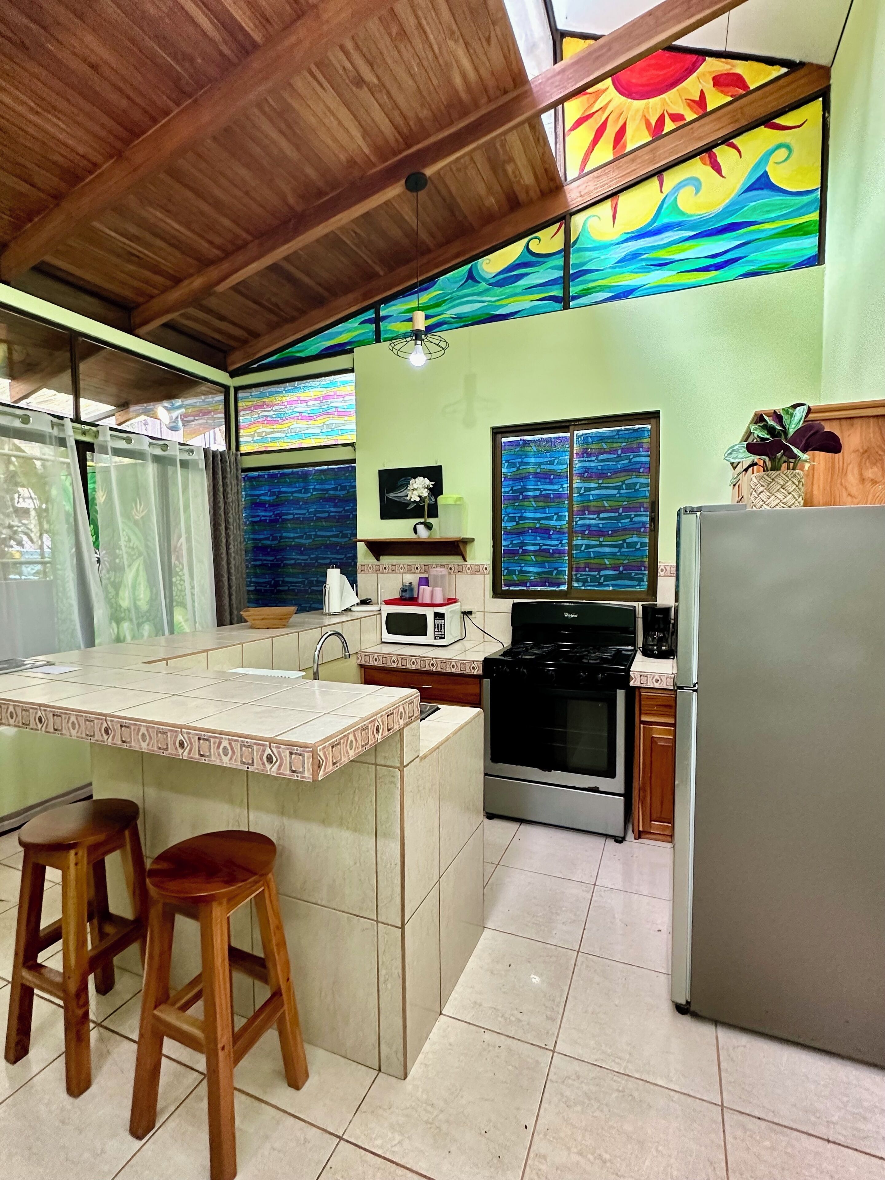 jungle house with private pool (walking distance to the beach) | private kitchen | full-sized fridge, coffee/tea maker