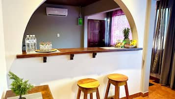 Monkey Siute | Premium bedding, in-room safe, individually furnished, free WiFi