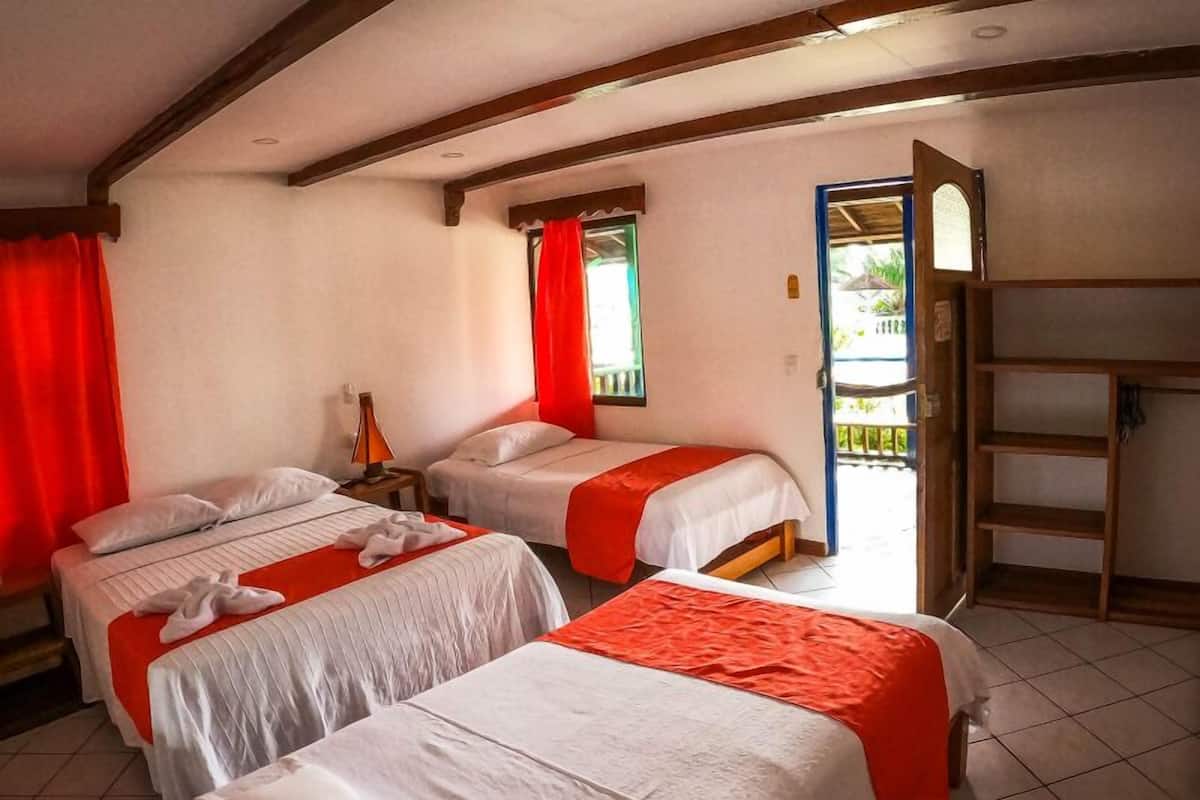 Quadruple Room | Bed sheets