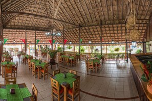 Breakfast, lunch, dinner served; international cuisine 