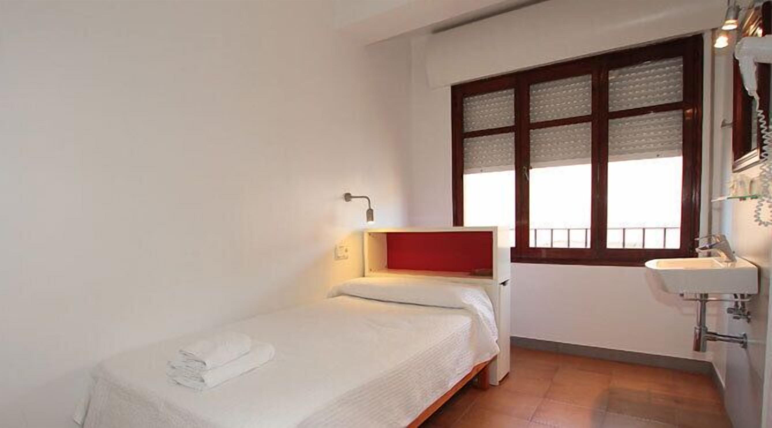Photo - Hostal Ripoll Ibiza