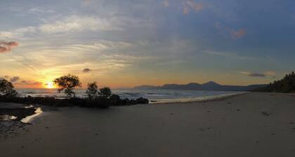 Port Douglas on Macrossan