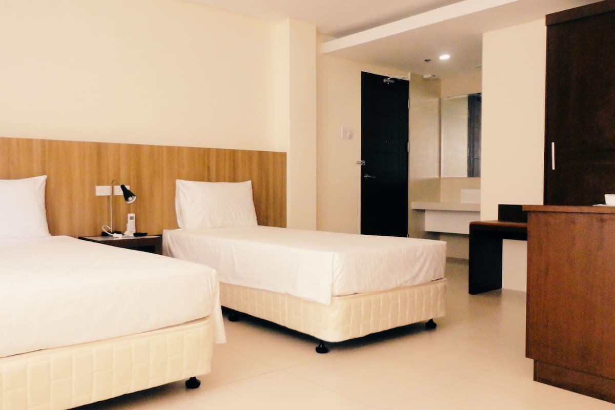 1 habitación, minibar, caja de seguridad en la habitación y escritorio