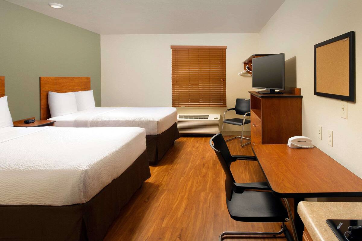 Standard Room, 2 Double Beds, Non Smoking | Desk, blackout curtains, free WiFi, bed sheets