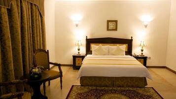 Standard-Chalet, Mehrere Schlafzimmer, Gartenblick | 1 Schlafzimmer, Pillowtop-Betten, Zimmersafe, individuell dekoriert