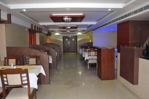 Dining - Grand Elite hotel (Hyderabad)