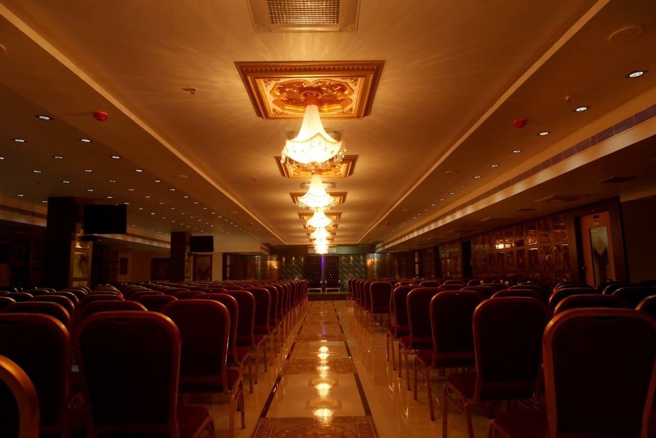 Banquet hall
