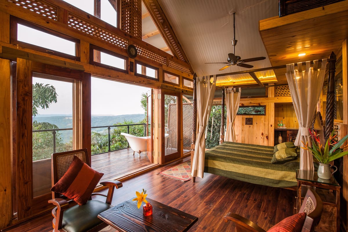 Sunset Machan with Bathtub on Deck | Minibar, in-room safe, desk, laptop workspace