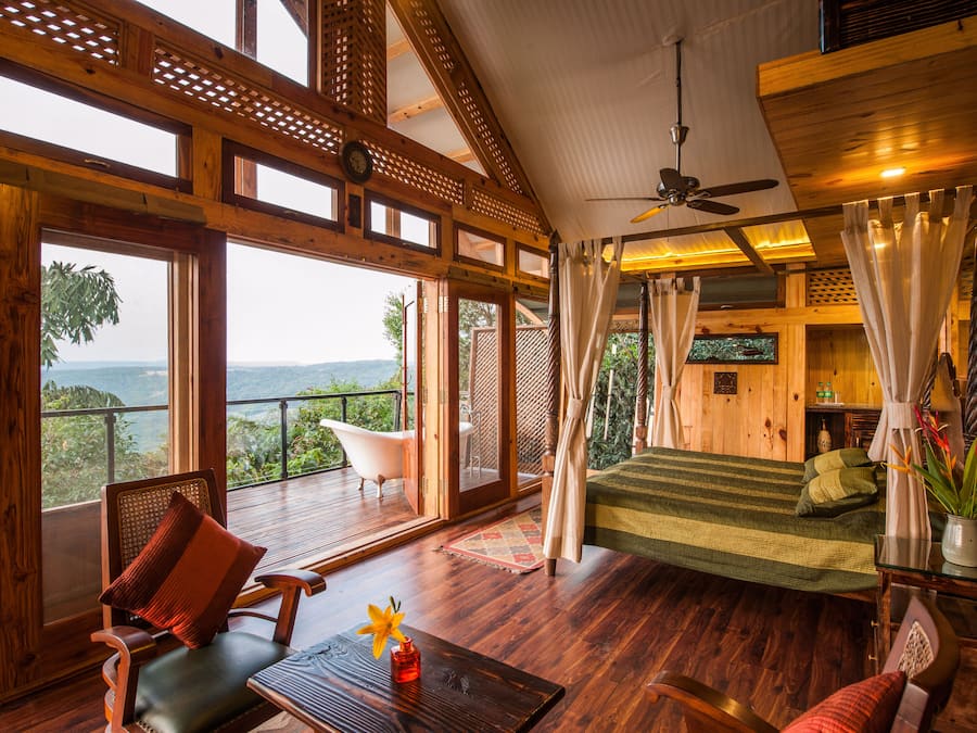 Sunset Machan with Bathtub on Deck | Minibar, in-room safe, desk, laptop workspace