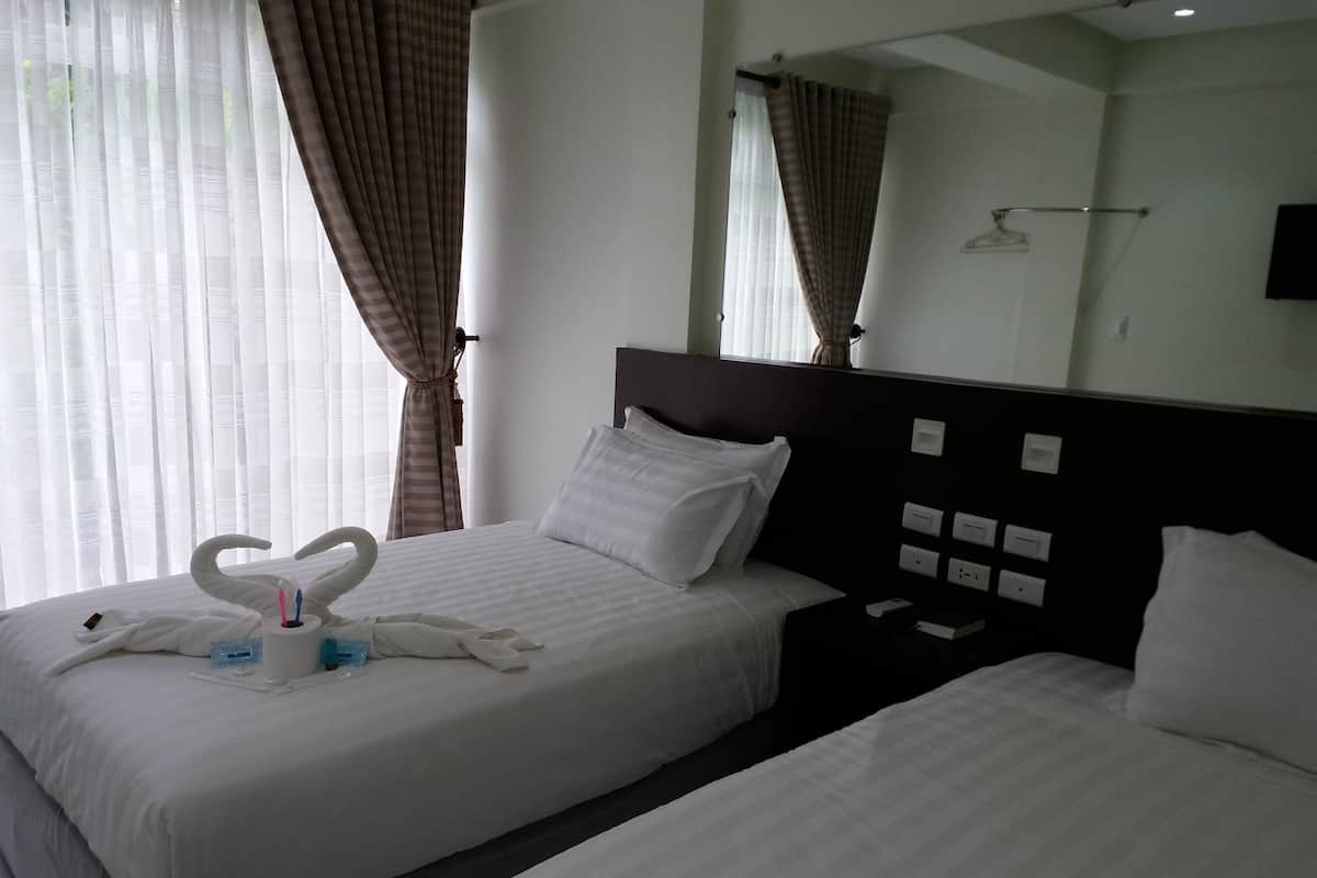 Phòng đôi Deluxe, 2 giường đôi | Truy cập Internet không dây miễn phí