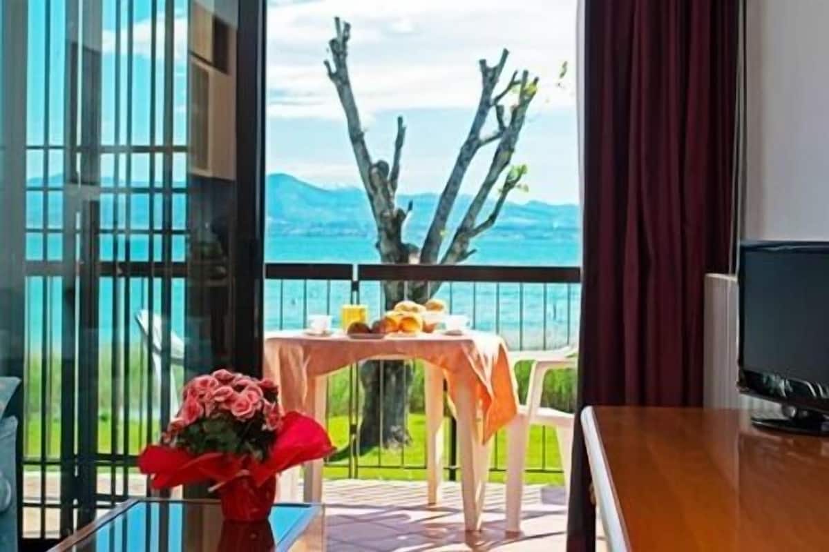 Apartment, 1 Bedroom, Lake View