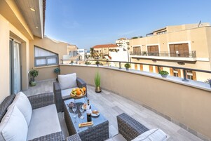 The Margosa Suite with Balcony | Vistas del balcón