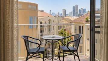 Superior-Doppel- oder -Zweibettzimmer, Balkon, Stadtblick | Balkon