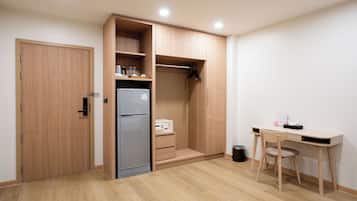 Habitación Grand doble | Minibar, caja fuerte, decoración individual y escritorio