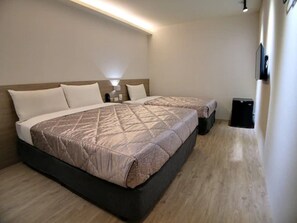 Triple Room, No Windows | Free WiFi - Chance Hotel Taichung (Taichung)