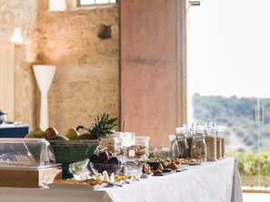 Dagelijks ontbijtbuffet inbegrepen