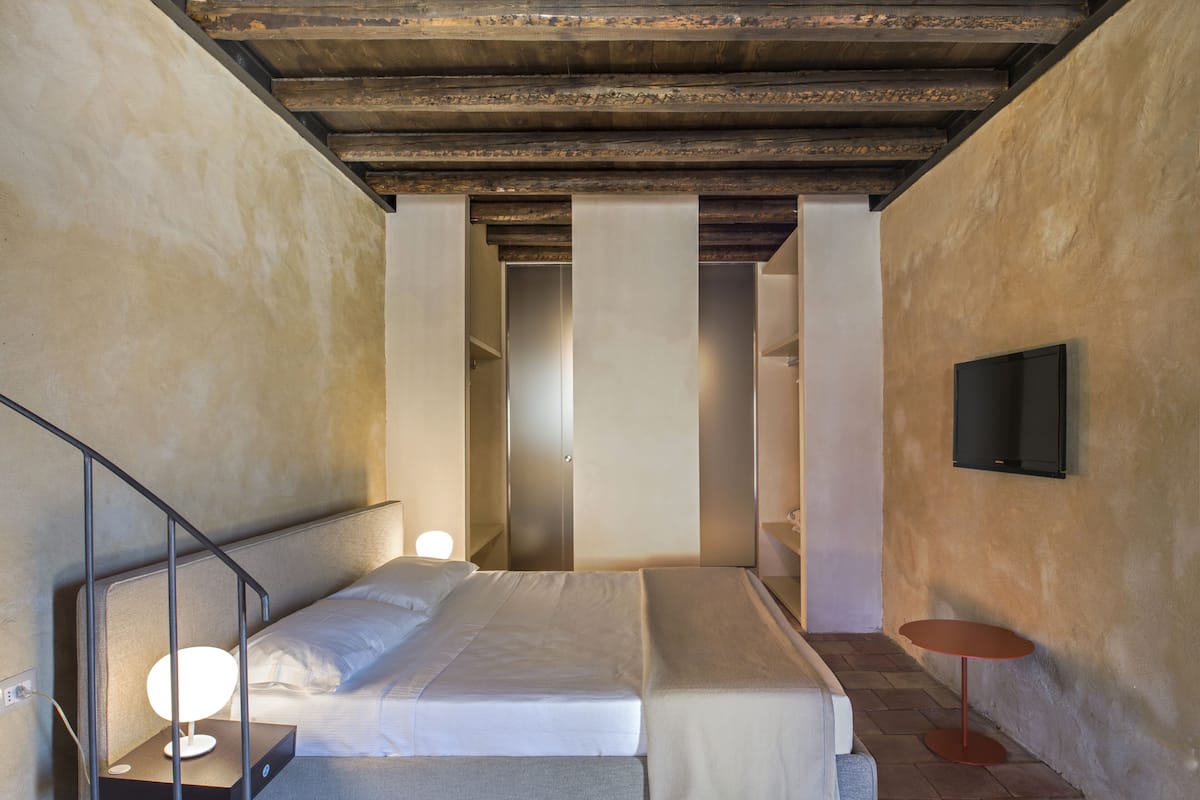 Superior Room, Split Level | 1 slaapkamer, Italiaanse Frette-lakens, luxe beddengoed