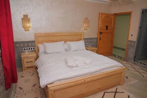 Double or Twin Room, Private Bathroom | Blackout drapes, free WiFi