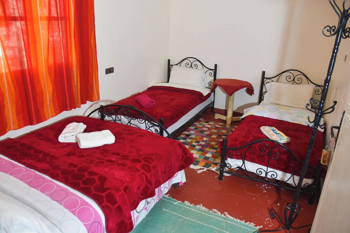 Double or Twin Room, Private Bathroom | Langsir/tirai gelap terus, Wi-fi percuma