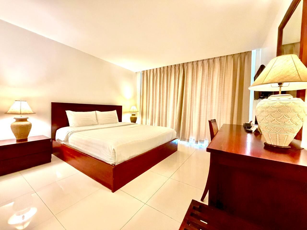 Minibar, in-room safe, blackout drapes, free WiFi