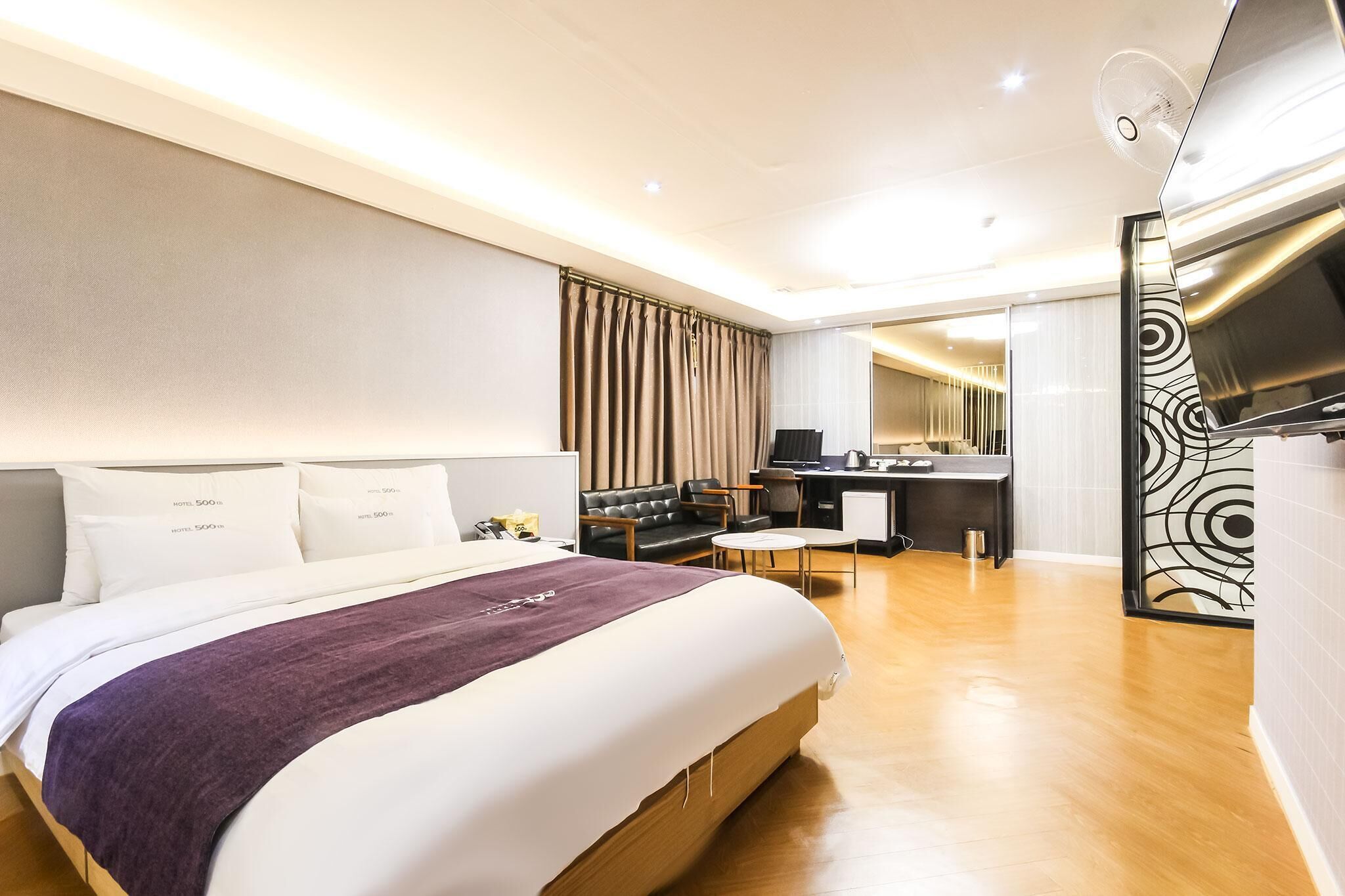 مكتب وواي فاي مجانًا