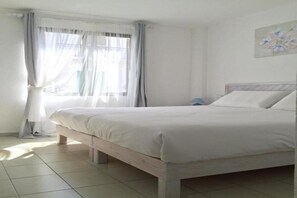 In-room safe, individually furnished, blackout curtains