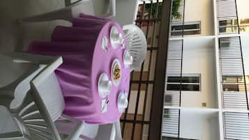 Apartemen, 2 kamar tidur | Balkon