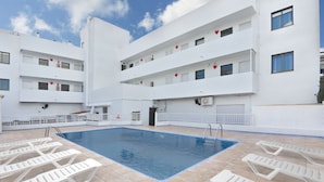 Outdoor pool - All Suite Ibiza Aparthotel (Sant Antoni de Portmany)