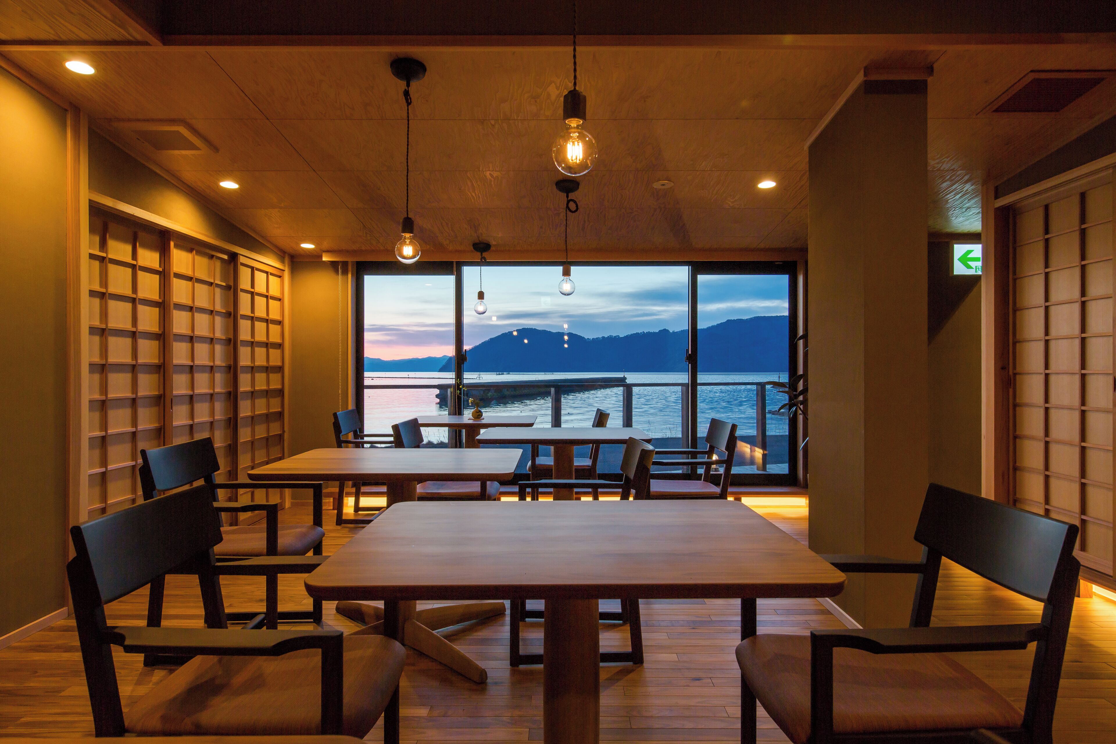 Fridge, espresso maker, coffee/tea maker, electric kettle