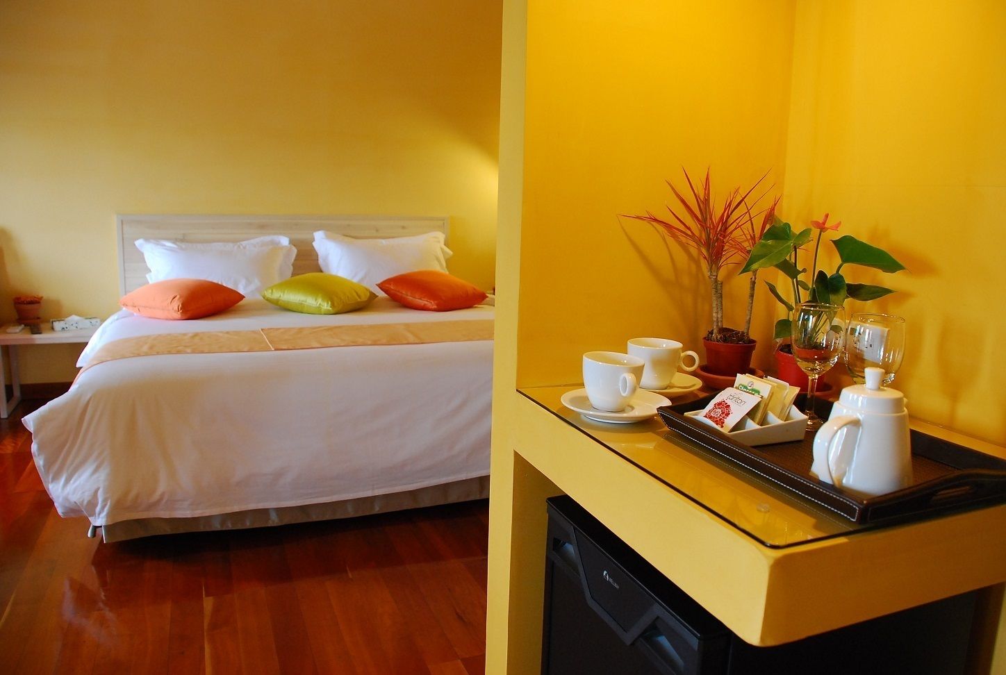 deluxe suite, 1 bedroom | desk, blackout curtains, soundproofing, free wifi