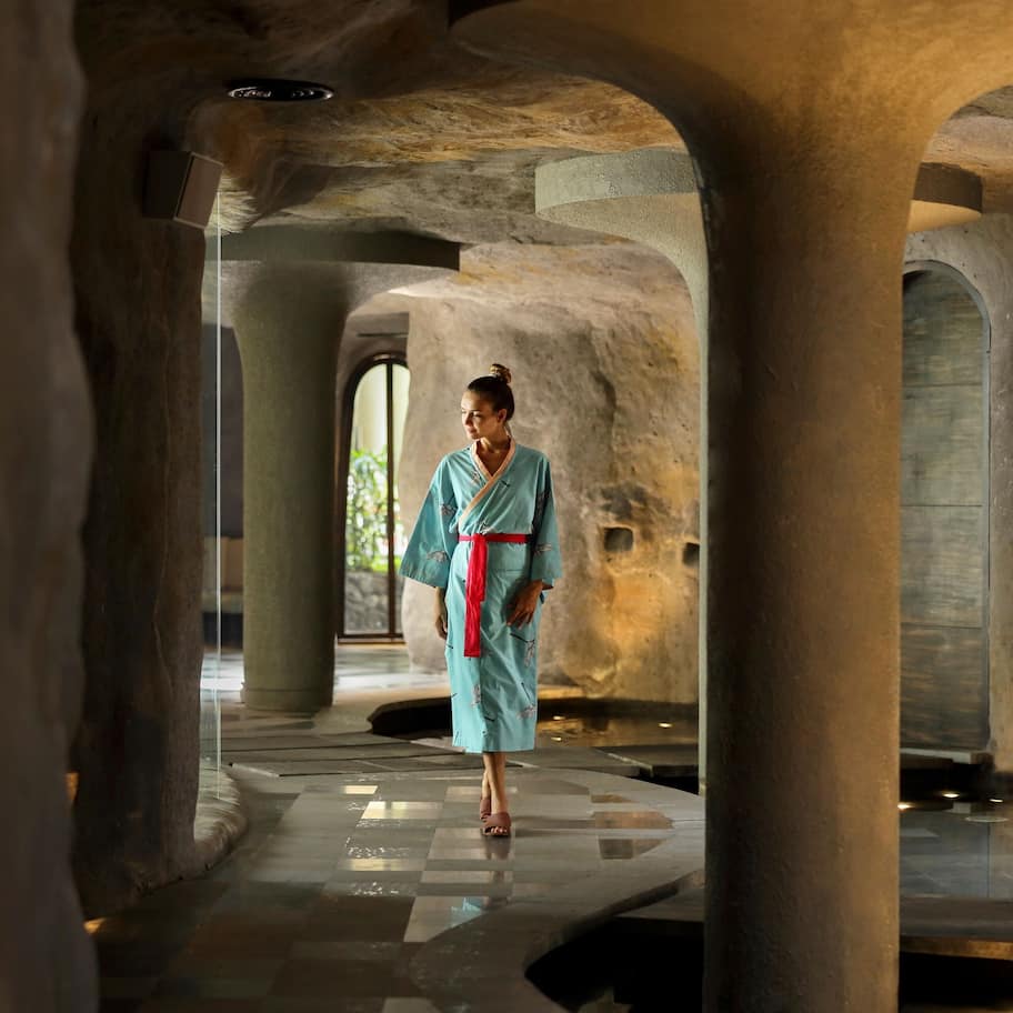 Sauna, steam room, body treatments, hot stone massages