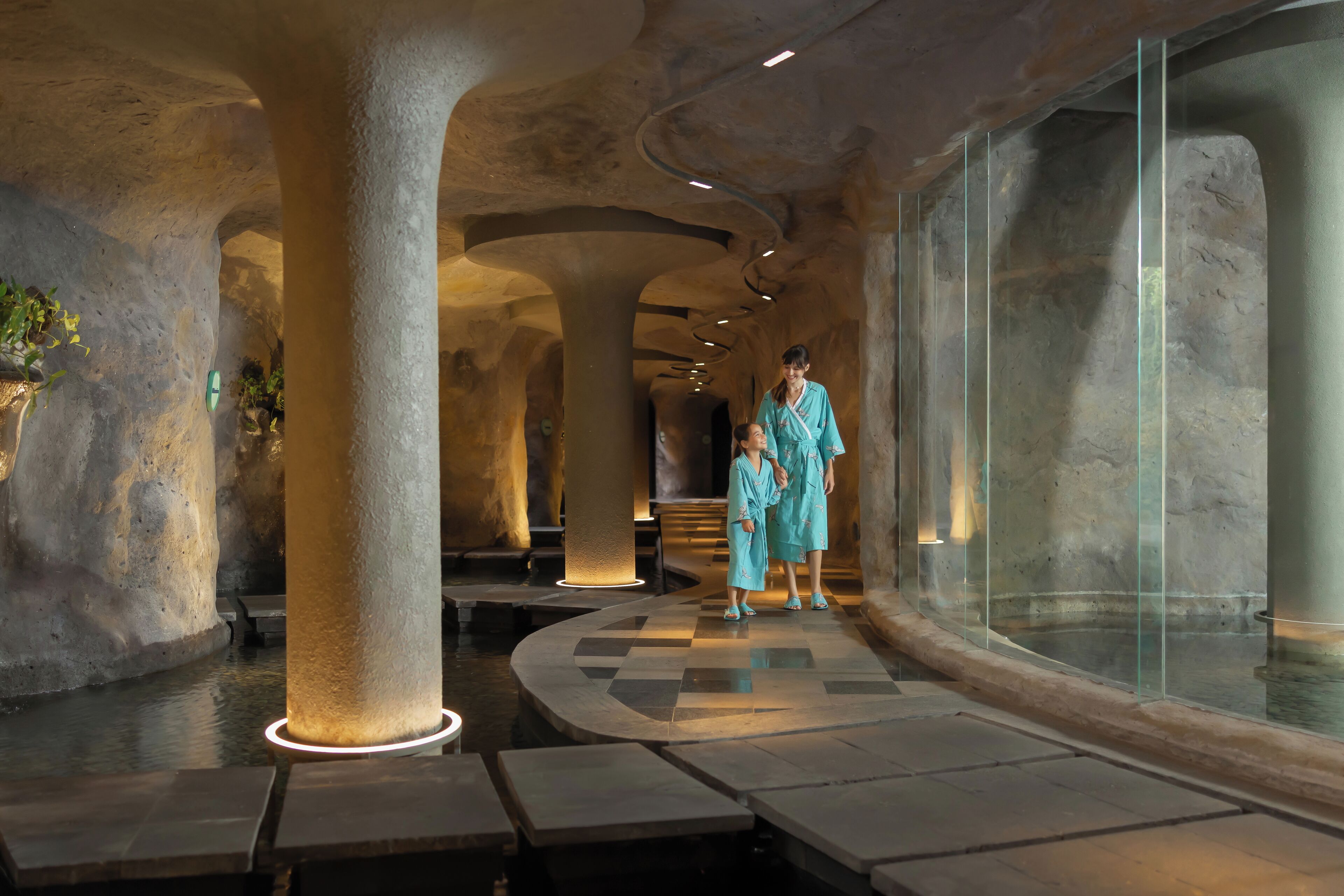 Sauna, steam room, body treatments, hot stone massages