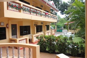 Balcony - Cherrys Home Rooms For Rent (Panglao)
