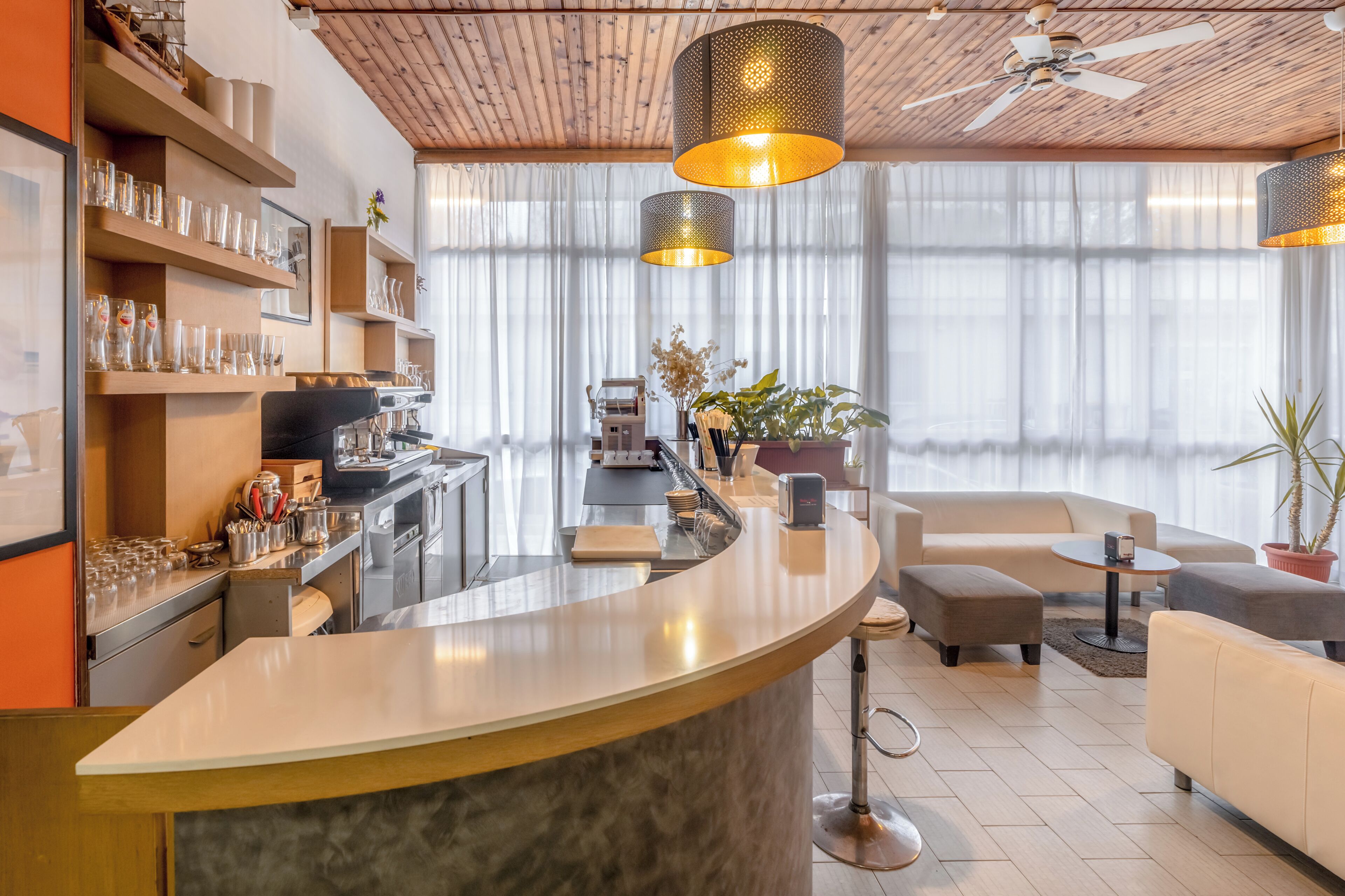 Bar (in der Unterkunft)