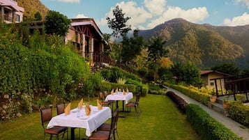 Café da manhã com buffet grátis