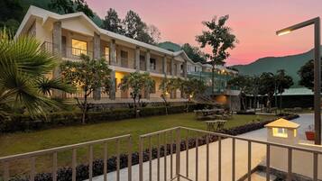 Front of property – evening/night