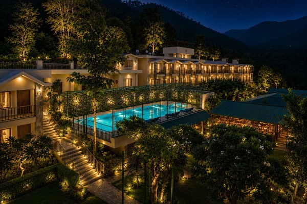 Front of property - evening/night