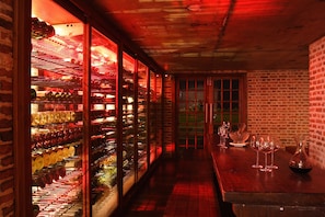 3 bars/lounges, pub - Galle Face Hotel (Colombo)