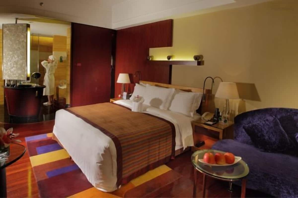 1 Schlafzimmer, hochwertige Bettwaren, Minibar, Zimmersafe