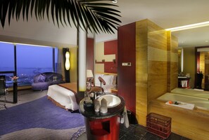 1 bedroom, premium bedding, minibar, in-room safe - Zhuhai Charming Holiday Hotel (Zhuhai)
