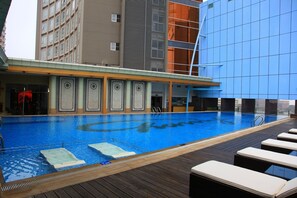 Piscine extérieure