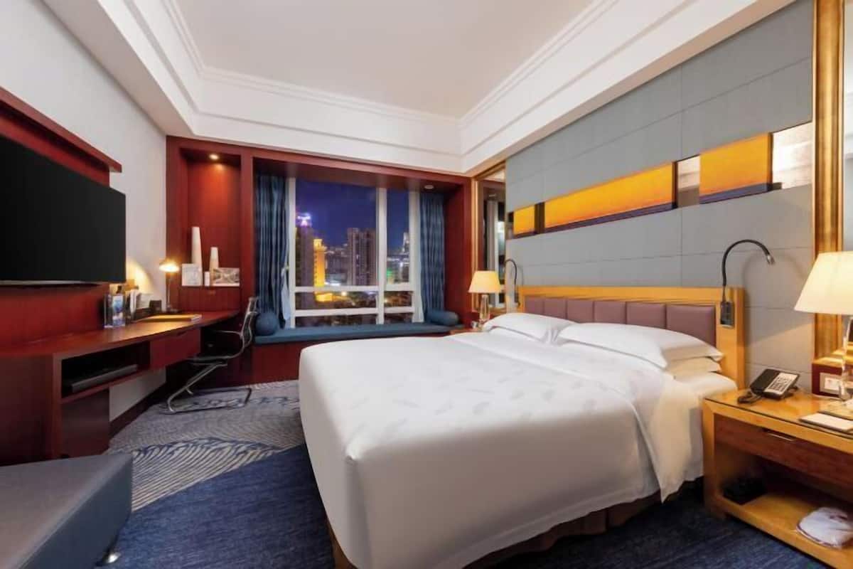 1 Schlafzimmer, hochwertige Bettwaren, Minibar, Zimmersafe
