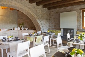 Petit déjeuner buffet compris tous les jours