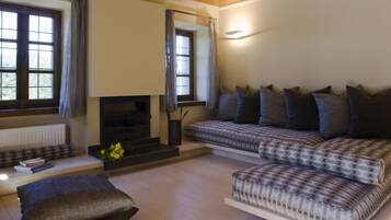 22-inch plasma TV with digital channels, TV, fireplace