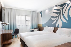 Standard Room, 2 Single Beds | Premium bedding, minibar, desk, laptop workspace - Holiday Inn Marseille Airport by IHG (Vitrolles)